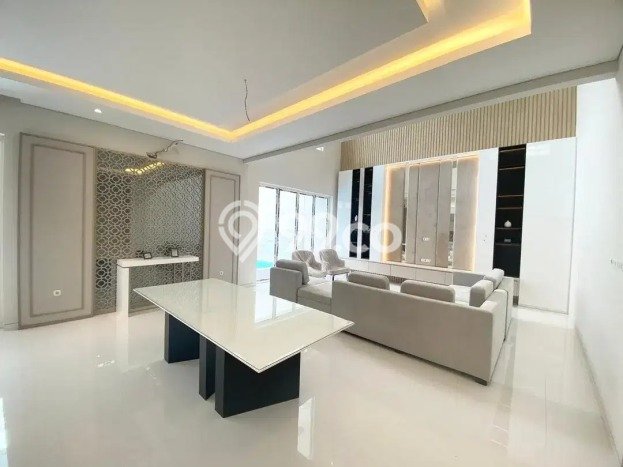 Jual Rumah Luas Megah Dengan View Eksklusif di Citraland, Surabaya Jual Rumah Luas Megah Dengan View Eksklusif di Citraland, Surabaya