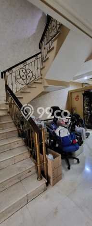 Rumah Elit Modern Tanpa Renovasi di Pantai Indah Kapuk Jakarta Utara Rumah Elit Modern Tanpa Renovasi di Pantai Indah Kapuk Jakarta Utara