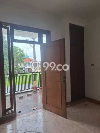 Rumah Minimalis 4 Kamar LT 108m2 di Taman Surya Rumah Minimalis 4 Kamar LT 108m2 di Taman Surya