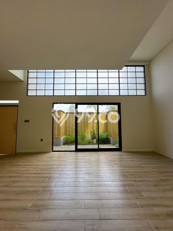 Rumah Modern 2 KT LT 100m2 di Cihanjuang Rumah Modern 2 KT LT 100m2 di Cihanjuang