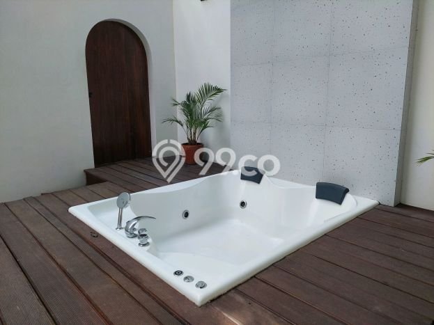 Dijual Hunian Mewah dengan Fasilitas Sekitar Lengkap di Cimenyan, Bandung Dijual Hunian Mewah dengan Fasilitas Sekitar Lengkap di Cimenyan, Bandung