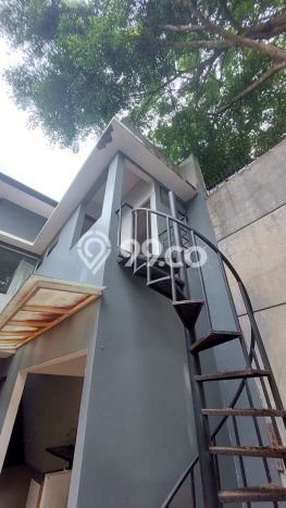 Dijual Hunian Rumah Terawat 4 Kamar di Setra Duta, Bandung Dijual Hunian Rumah Terawat 4 Kamar di Setra Duta, Bandung