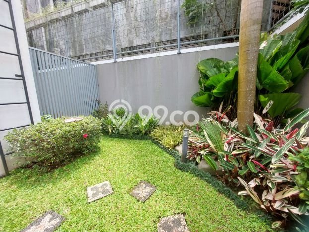 Rumah Luxury Modern Tanpa Renovasi di Ciumbuleuit Bandung Rumah Luxury Modern Tanpa Renovasi di Ciumbuleuit Bandung