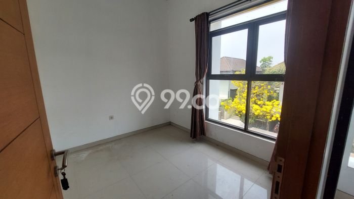Dijual Hunian Rumah Terawat 4 Kamar di Setra Duta, Bandung Dijual Hunian Rumah Terawat 4 Kamar di Setra Duta, Bandung