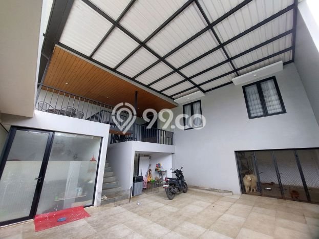 Rumah Elit Modern Tanpa Renovasi di Setiabudi Bandung Rumah Elit Modern Tanpa Renovasi di Setiabudi Bandung