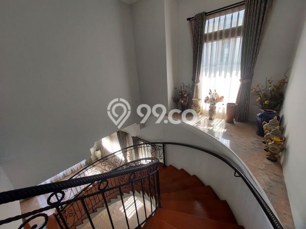 For Sale! Luxury House LT 608m2 Desain Elegan di Dago Pakar For Sale! Luxury House LT 608m2 Desain Elegan di Dago Pakar