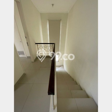 Rumah Elit LB 170m2 Siap Huni Desain Elegan di Gading Serpong, Tangerang Rumah Elit LB 170m2 Siap Huni Desain Elegan di Gading Serpong, Tangerang