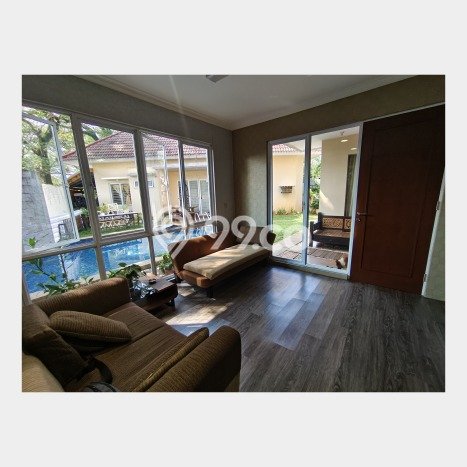 Rumah Elit Modern Tanpa Renovasi di BSD Delatinos Tangerang Rumah Elit Modern Tanpa Renovasi di BSD Delatinos Tangerang