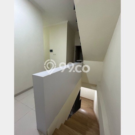 Rumah Modern 4 KT di Sektor 7A/B-Gading Serpong Tangerang Unfurnished Rumah Modern 4 KT di Sektor 7A/B-Gading Serpong Tangerang Unfurnished