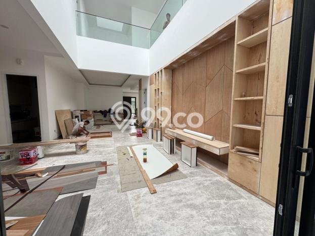 KESEMPATAN EMAS! Rumah di Alam Sutera, Tangerang, Luas 392m² LB 720m² KESEMPATAN EMAS! Rumah di Alam Sutera, Tangerang, Luas 392m² LB 720m²
