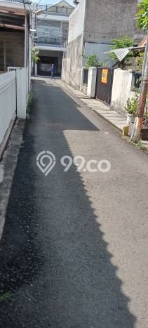 Siap Huni Hunian Elit 6 Kamar di Tebet Dekat ke Mana Pun Siap Huni Hunian Elit 6 Kamar di Tebet Dekat ke Mana Pun