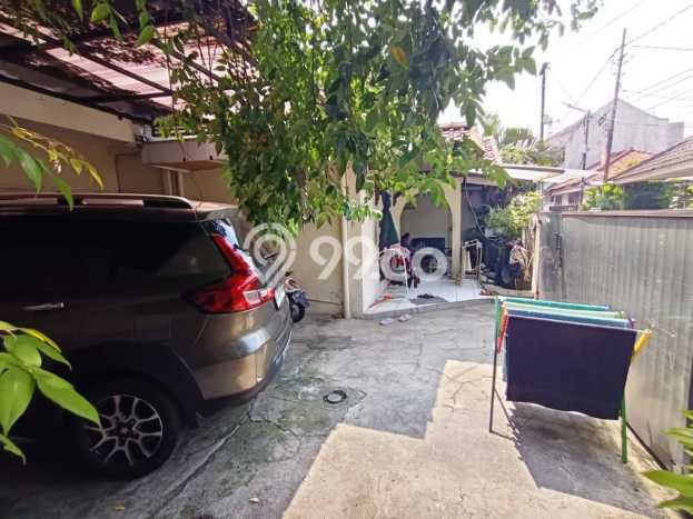 Siap Huni Hunian Elit 6 Kamar di Tebet Dekat ke Mana Pun Siap Huni Hunian Elit 6 Kamar di Tebet Dekat ke Mana Pun
