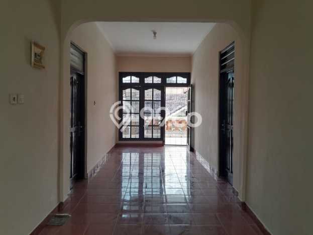 For Sale Hunian Rumah Terawat 5 KT di Pondok Bambu, Jakarta Timur For Sale Hunian Rumah Terawat 5 KT di Pondok Bambu, Jakarta Timur