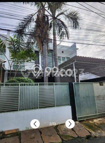 Siap Huni Rumah Mewah 4 Kamar di Pancoran Dekat ke Mana Pun Siap Huni Rumah Mewah 4 Kamar di Pancoran Dekat ke Mana Pun