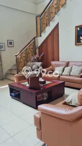 Hunian Elit LB 500m2 Siap Huni Desain Elegan di Pegadungan, Jakarta Barat Hunian Elit LB 500m2 Siap Huni Desain Elegan di Pegadungan, Jakarta Barat