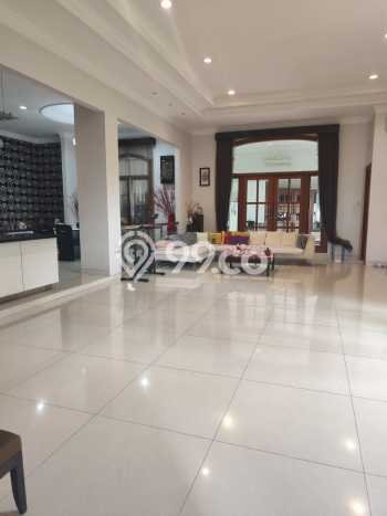 Rumah Elit Modern Tanpa Renovasi di Pantai Indah Kapuk Jakarta Utara Rumah Elit Modern Tanpa Renovasi di Pantai Indah Kapuk Jakarta Utara