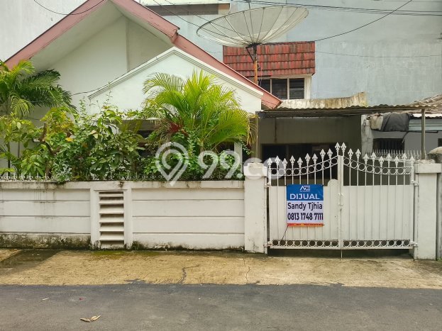 Ready to Use! Premium House LT 220m2 Desain Elegan di Pluit Ready to Use! Premium House LT 220m2 Desain Elegan di Pluit