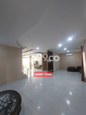 Siap Huni Rumah Mewah 4 Kamar di Cengkareng Dekat ke Mana Pun Siap Huni Rumah Mewah 4 Kamar di Cengkareng Dekat ke Mana Pun
