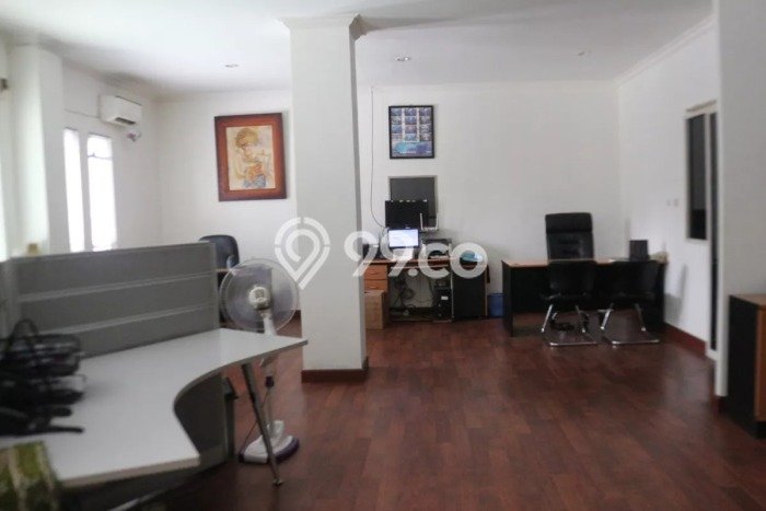 Dijual! Kantor di Saharjo Jakarta Selatan LT 634m2 / LB 1839m2 Kawasan Strategis Dijual! Kantor di Saharjo Jakarta Selatan LT 634m2 / LB 1839m2 Kawasan Strategis