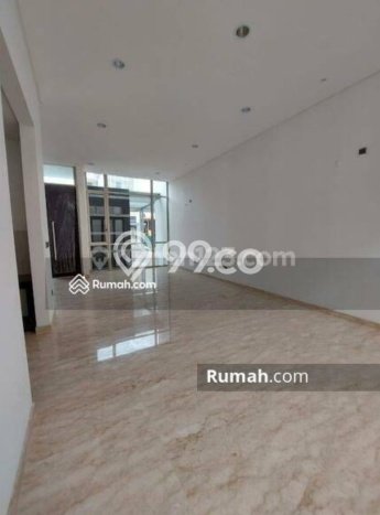 Jual Cepat Hunian Mewah Klasik di Jakarta Utara Jual Cepat Hunian Mewah Klasik di Jakarta Utara