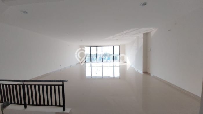 Ruko Bagus Dijual LB 432m2 Lokasi Strategis Jakarta Utara Area Cocok untuk Bisnis Ruko Bagus Dijual LB 432m2 Lokasi Strategis Jakarta Utara Area Cocok untuk Bisnis