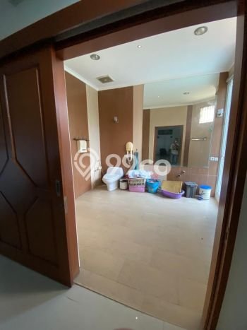 Hunian Elit LB 541m2 Siap Huni Desain Elegan di Puri Indah, Jakarta Barat Hunian Elit LB 541m2 Siap Huni Desain Elegan di Puri Indah, Jakarta Barat