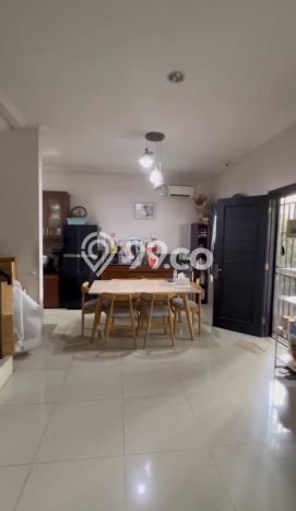 Jual Rumah Luas Elegan Dengan View Cantik di Taman Cosmos, Jakarta Barat Jual Rumah Luas Elegan Dengan View Cantik di Taman Cosmos, Jakarta Barat