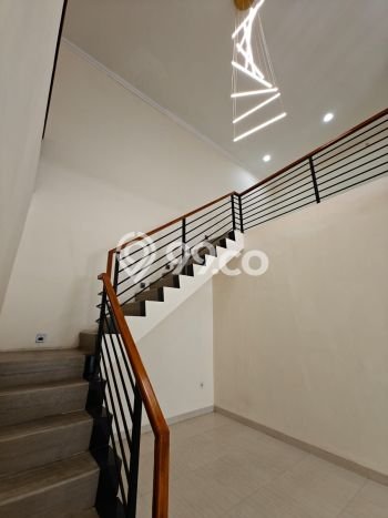 Rumah Elit LB 400m2 Siap Pakai Desain Elegan di Citra Garden, Jakarta Barat Rumah Elit LB 400m2 Siap Pakai Desain Elegan di Citra Garden, Jakarta Barat