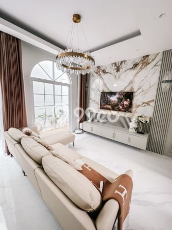 Rumah Elit Modern Tanpa Renovasi di Golf Island Jakarta Utara Rumah Elit Modern Tanpa Renovasi di Golf Island Jakarta Utara