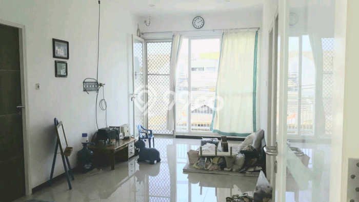 For Sale! Luxury House LT 209m2 Desain Modern di Kutisari For Sale! Luxury House LT 209m2 Desain Modern di Kutisari