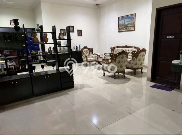 Rumah Mewah Dijual LT 305m2 di Gayungan, Surabaya Rumah Mewah Dijual LT 305m2 di Gayungan, Surabaya
