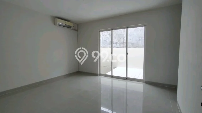 Rumah Mewah LB 170m2 Siap Huni Desain Elegan di Sutorejo, Surabaya Rumah Mewah LB 170m2 Siap Huni Desain Elegan di Sutorejo, Surabaya