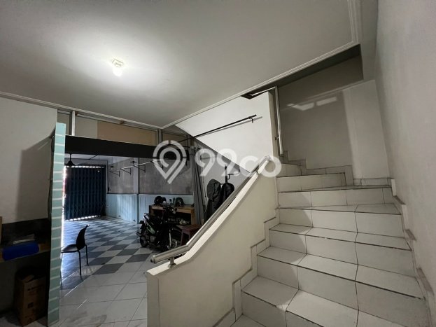 Ruko Usaha Dijual di Denpasar Barat Denpasar LT 280m2 & LB 600m2 Ruko Usaha Dijual di Denpasar Barat Denpasar LT 280m2 & LB 600m2