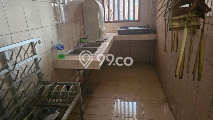 Rumah sewa 2 lantai dengan lingkungan yang tenang di Denpasar Rumah sewa 2 lantai dengan lingkungan yang tenang di Denpasar