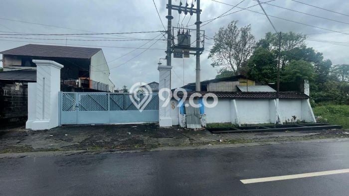Unit Gudang Dijual di Tabanan LT 2930m2 & LB 2000m2 Unit Gudang Dijual di Tabanan LT 2930m2 & LB 2000m2