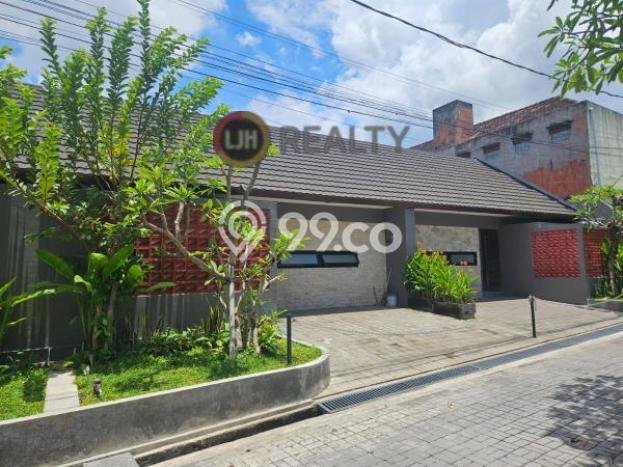 Rumah area Padangsambian , 2 KT, Lingkungan Asri, Luas 200m² LB 100m² Rumah area Padangsambian , 2 KT, Lingkungan Asri, Luas 200m² LB 100m²