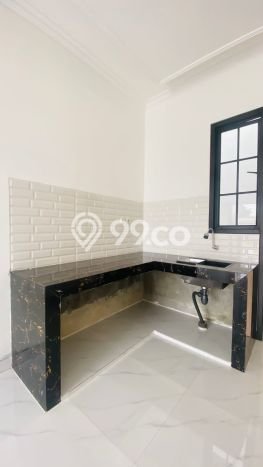 Dijual Rumah 5 Kamar Lokasi Strategis Nyaman dan Strategis di Sawangan Dijual Rumah 5 Kamar Lokasi Strategis Nyaman dan Strategis di Sawangan
