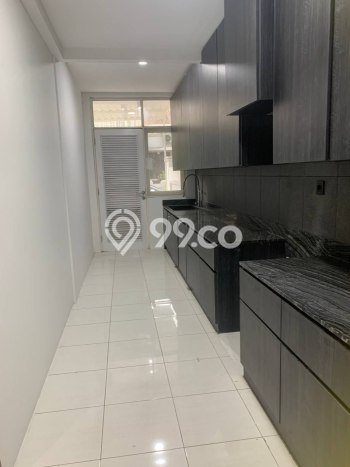 INVESTASI CERDAS! Rumah Exclusive Sambikerep, Surabaya, Luas Tanah 128m2m² LB 200m2m² INVESTASI CERDAS! Rumah Exclusive Sambikerep, Surabaya, Luas Tanah 128m2m² LB 200m2m²
