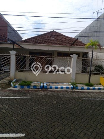 Dijual Rumah Premium dengan Fasilitas Sekitar Komplit di Tenggilis Mejoyo, Surabaya Dijual Rumah Premium dengan Fasilitas Sekitar Komplit di Tenggilis Mejoyo, Surabaya