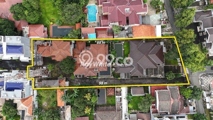 Ready to Use! Premium House LT 2800m2 Desain Elegan di Lebak Bulus Ready to Use! Premium House LT 2800m2 Desain Elegan di Lebak Bulus