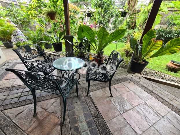 Rumah Mewah Siap Huni LT 720m2 di Cinere, Depok Rumah Mewah Siap Huni LT 720m2 di Cinere, Depok