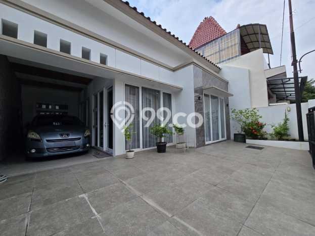 Siap Huni Rumah Mewah 3 Kamar di Gajah Mungkur Dekat ke Mana Saja Siap Huni Rumah Mewah 3 Kamar di Gajah Mungkur Dekat ke Mana Saja