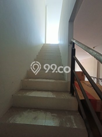 Untuk Dijual! Ruko di Brumbungan Semarang LT 117m2 / LB 54m2 Kawasan Bisnis Untuk Dijual! Ruko di Brumbungan Semarang LT 117m2 / LB 54m2 Kawasan Bisnis