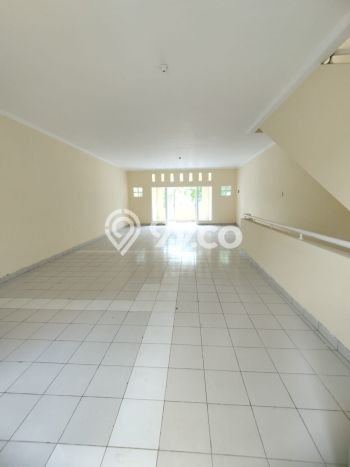 LOKASI PREMIUM! Ruko di Mijen, Luas 278m², Jalan Utama LOKASI PREMIUM! Ruko di Mijen, Luas 278m², Jalan Utama