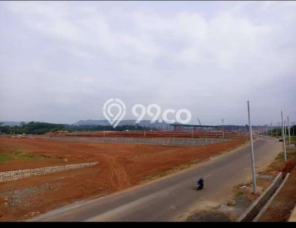 Tanah Lokasi Strategis Kawasan Kandeman, Luas 18000m², Akses ke Pusat Kota, Lingkungan Nyaman Tanah Lokasi Strategis Kawasan Kandeman, Luas 18000m², Akses ke Pusat Kota, Lingkungan Nyaman