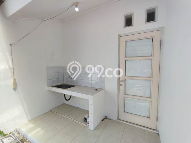 Rumah Siap Huni LT 120m² / LB 37m² di Lokasi Premium BSB City, Semarang Rumah Siap Huni LT 120m² / LB 37m² di Lokasi Premium BSB City, Semarang