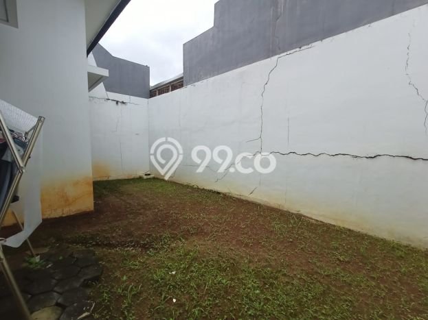 For Sale Rumah 2 Kamar Lokasi Ideal Nyaman dan Strategis di Banyumanik For Sale Rumah 2 Kamar Lokasi Ideal Nyaman dan Strategis di Banyumanik