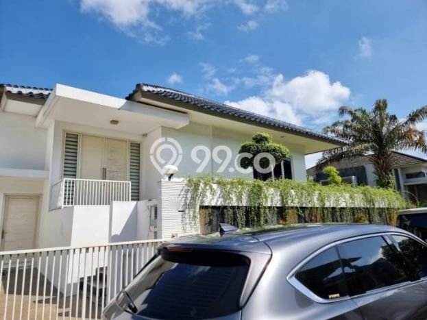 Dijual Rumah Luas Elegan Dengan View Cantik di Candi Golf, Semarang Dijual Rumah Luas Elegan Dengan View Cantik di Candi Golf, Semarang