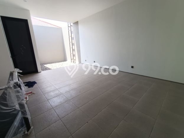 For Sale! Luxury House LT 690m2 Desain Modern di BSB City For Sale! Luxury House LT 690m2 Desain Modern di BSB City