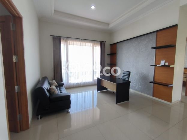 Jarang Ada! Rumah Kontrakan 5 Kamar Bagus Siap Huni Candi Golf Jarang Ada! Rumah Kontrakan 5 Kamar Bagus Siap Huni Candi Golf